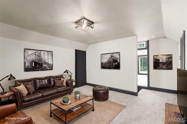 518 S Chestnut Street, Collinsville, IL 62234