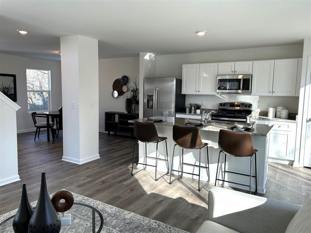 709 Lansing Avenue, Jackson, MI 49202