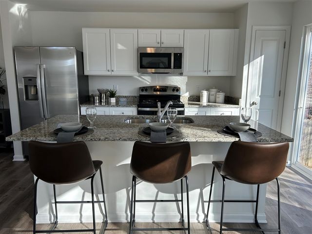 709 Lansing Avenue, Jackson, MI 49202