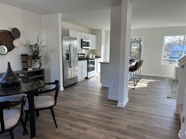 709 Lansing Avenue, Jackson, MI 49202