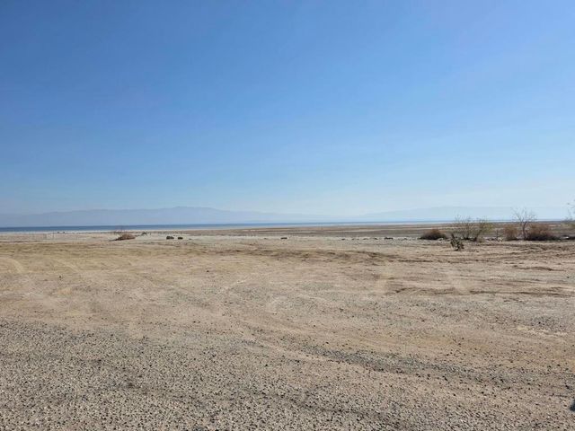 2351 Oahu Lane, Salton City, CA 92274