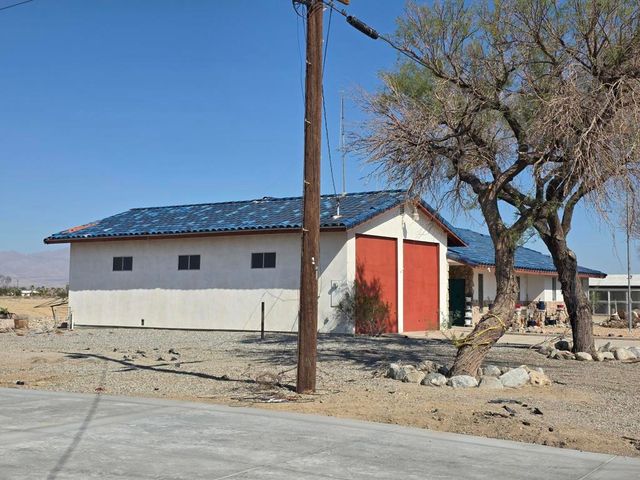 2351 Oahu Lane, Salton City, CA 92274