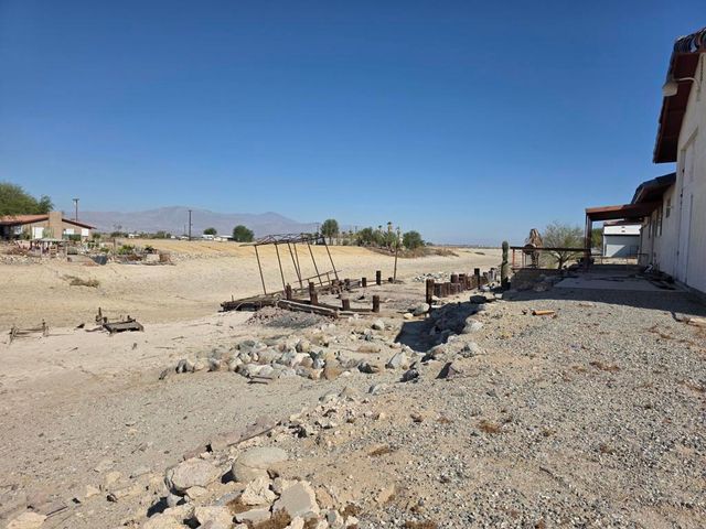 2351 Oahu Lane, Salton City, CA 92274