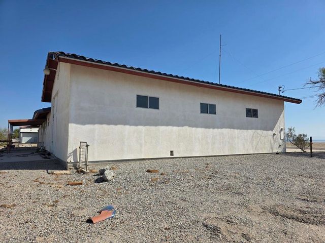 2351 Oahu Lane, Salton City, CA 92274