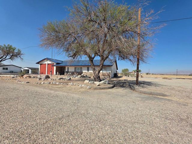 2351 Oahu Lane, Salton City, CA 92274