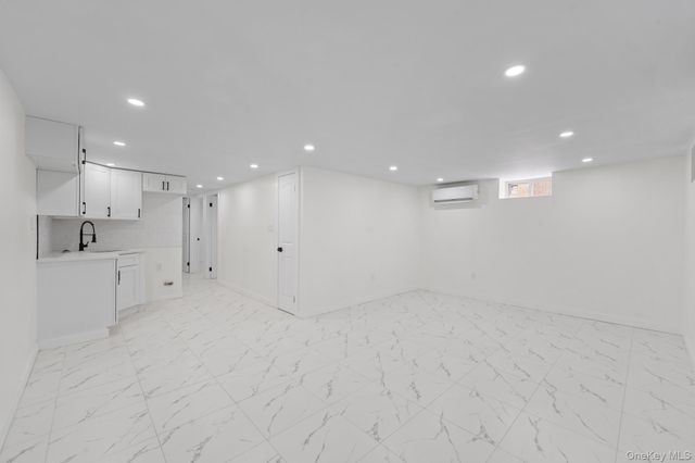 11218 159th Street, Jamaica, NY 11433