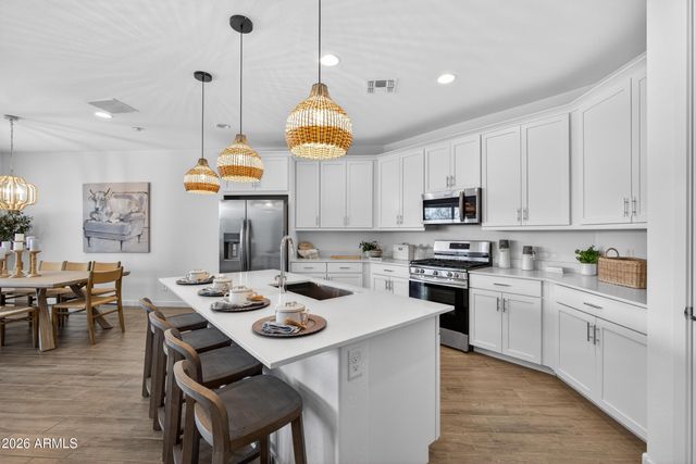 9941 S DUTCHMAN Drive, Apache Junction, AZ 85120