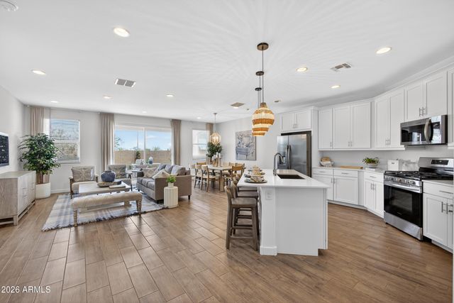 9941 S DUTCHMAN Drive, Apache Junction, AZ 85120