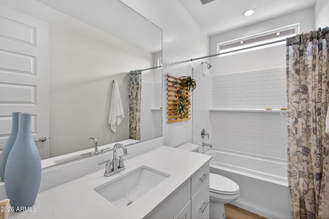 9941 S DUTCHMAN Drive, Apache Junction, AZ 85120