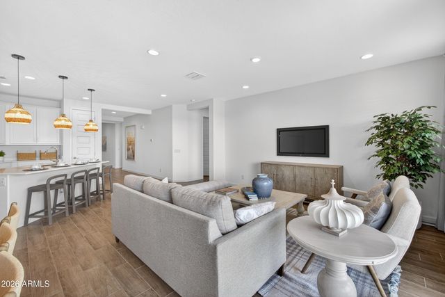 9941 S DUTCHMAN Drive, Apache Junction, AZ 85120