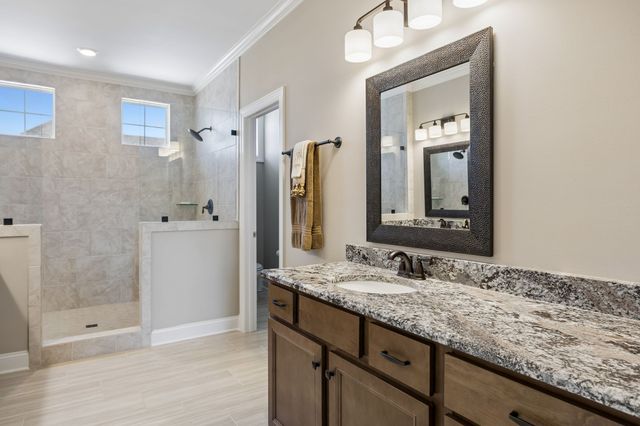 5011 High Park Hill Dr, Arrington, TN 37014