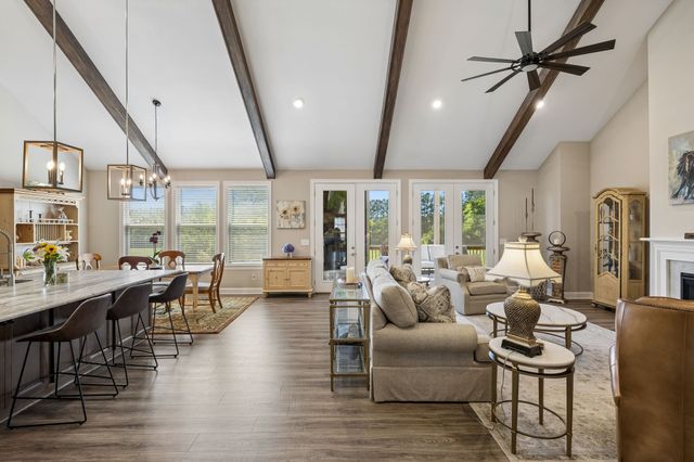 5011 High Park Hill Dr, Arrington, TN 37014