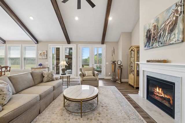 5011 High Park Hill Dr, Arrington, TN 37014