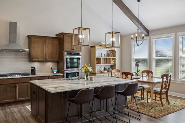 5011 High Park Hill Dr, Arrington, TN 37014