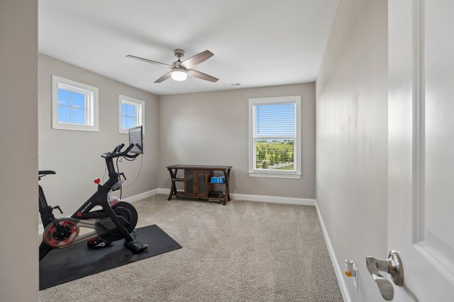 5011 High Park Hill Dr, Arrington, TN 37014