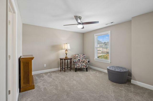 5011 High Park Hill Dr, Arrington, TN 37014