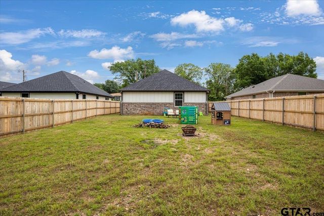 509 Zimmerman Dr, Jacksonville, TX 75766