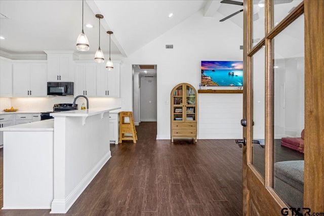 509 Zimmerman Dr, Jacksonville, TX 75766