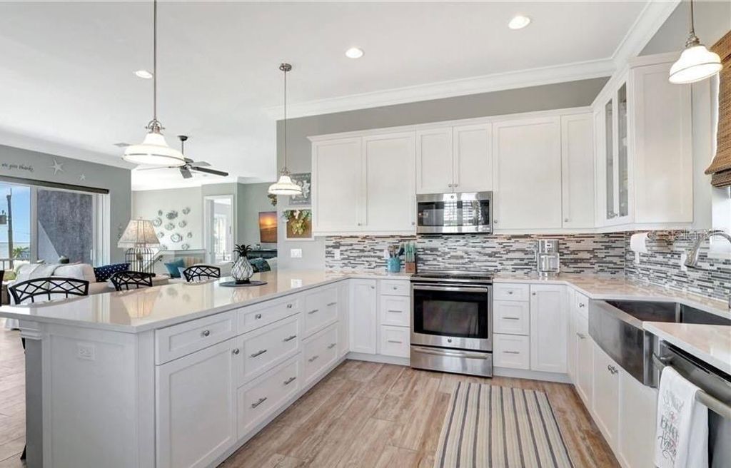 Image 20 of property listing at 3420 1ST AVENUE, St James City, FL 33956