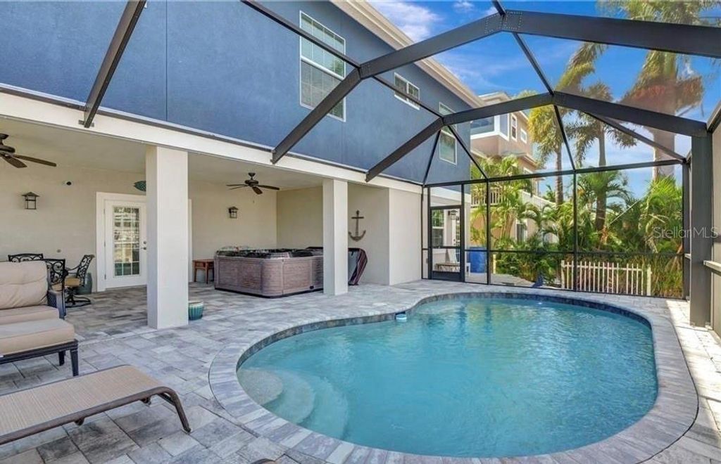 Image 33 of property listing at 3420 1ST AVENUE, St James City, FL 33956