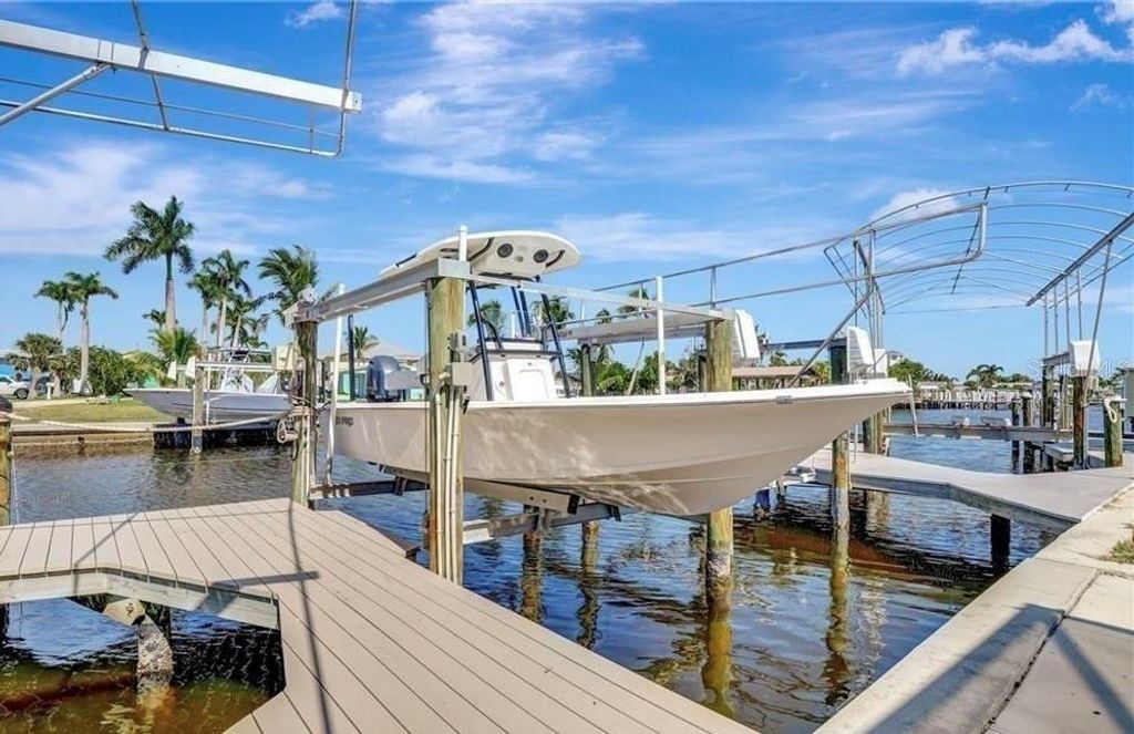 Image 39 of property listing at 3420 1ST AVENUE, St James City, FL 33956