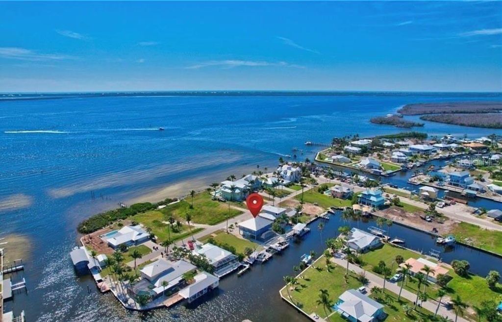 Image 47 of property listing at 3420 1ST AVENUE, St James City, FL 33956