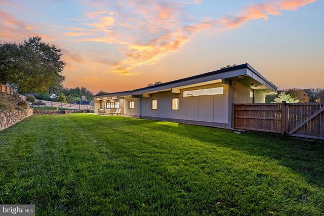 3410 WOODVALLEY DR, Pikesville, MD 21208