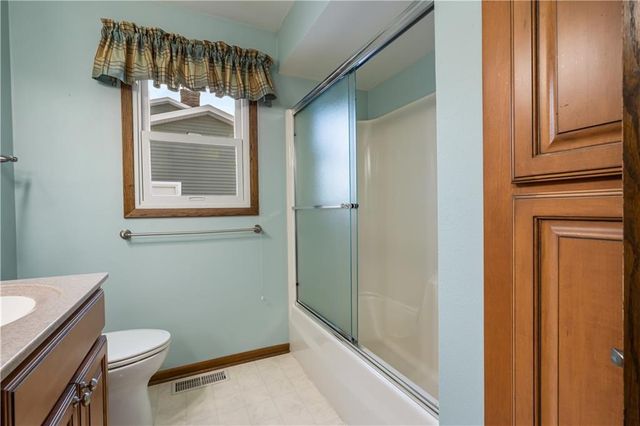 1323 Nixon Avenue, Eau Claire, WI 54701