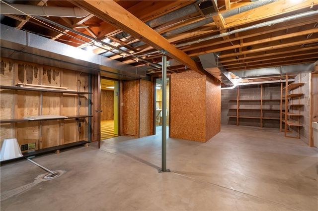 1323 Nixon Avenue, Eau Claire, WI 54701