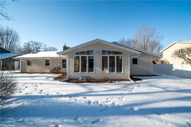 1323 Nixon Avenue, Eau Claire, WI 54701