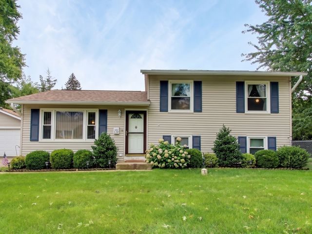 139 W Melody Lane, Woodstock, IL 60098