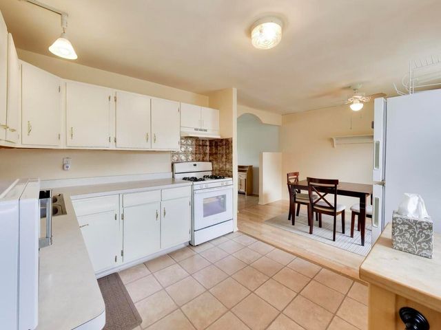 139 W Melody Lane, Woodstock, IL 60098
