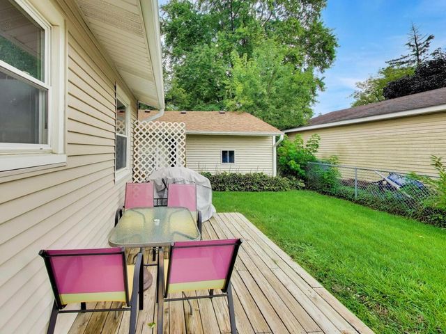 139 W Melody Lane, Woodstock, IL 60098