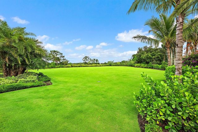 6634 Audubon Trace W, West Palm Beach, FL 33412