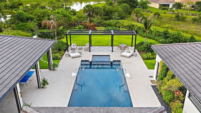 6634 Audubon Trace W, West Palm Beach, FL 33412