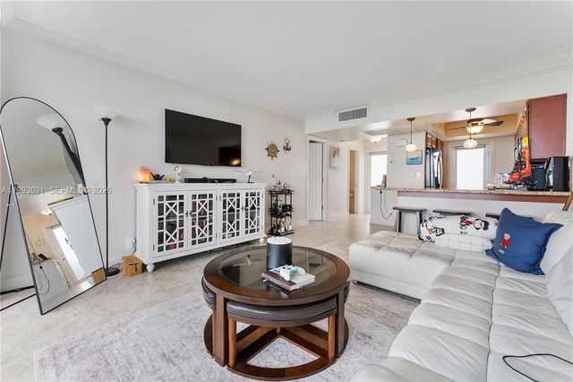 333 NE 21st Ave 608, Deerfield Beach, FL 33441