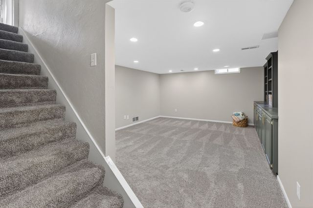 1720 N Gow St, Wichita, KS 67203