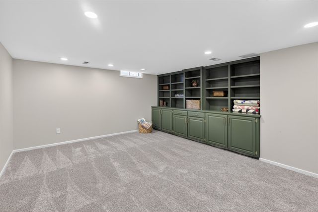 1720 N Gow St, Wichita, KS 67203