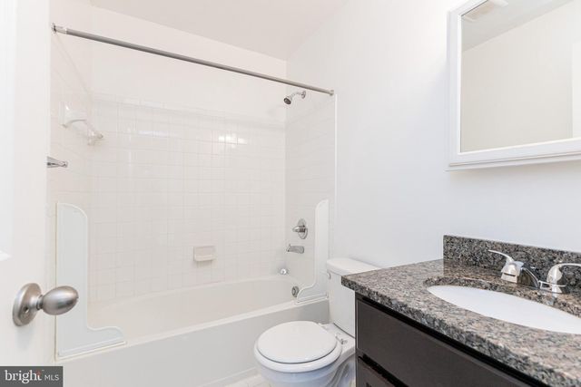 1024 QUEENS CT, Herndon, VA 20170