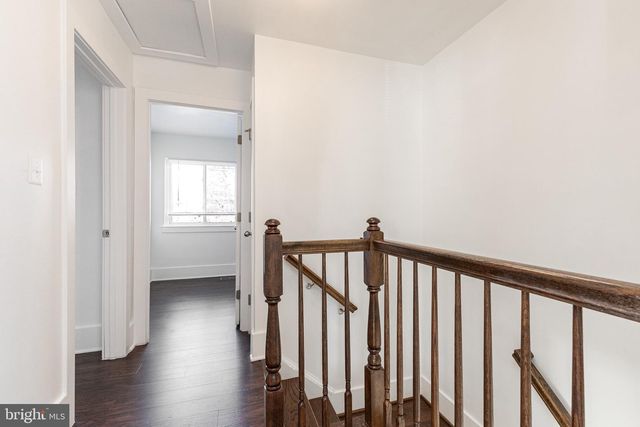 1024 QUEENS CT, Herndon, VA 20170