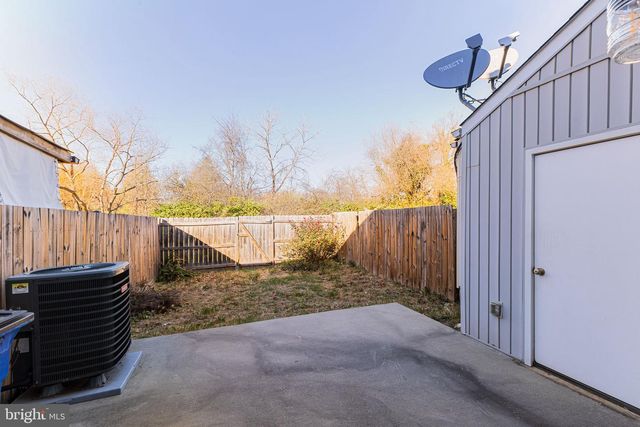 1024 QUEENS CT, Herndon, VA 20170