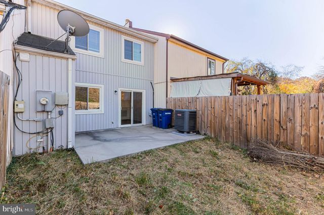 1024 QUEENS CT, Herndon, VA 20170
