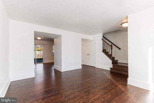 1024 QUEENS CT, Herndon, VA 20170