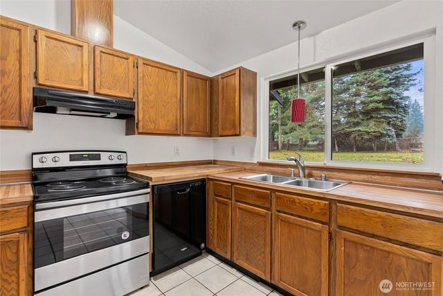 1321 Clover Loop SE, Olympia, WA 98513