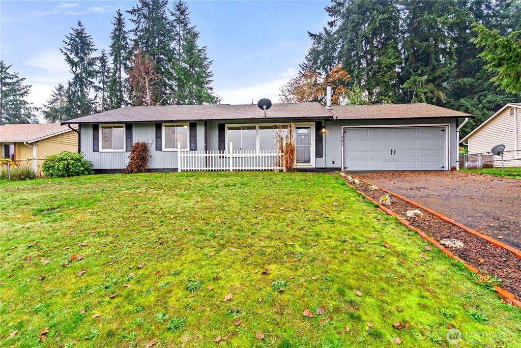 1321 Clover Loop SE, Olympia, WA 98513