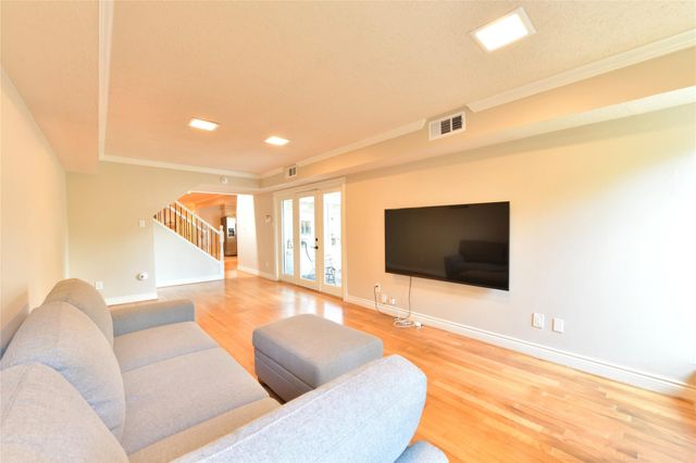 4406 Benning Drive, Houston, TX 77035
