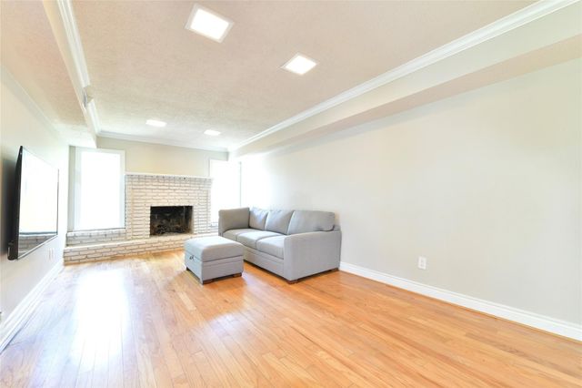 4406 Benning Drive, Houston, TX 77035