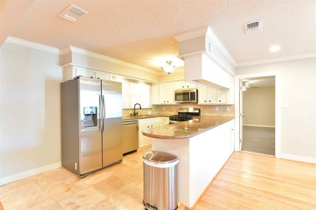 4406 Benning Drive, Houston, TX 77035