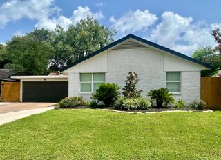 4406 Benning Drive, Houston, TX 77035
