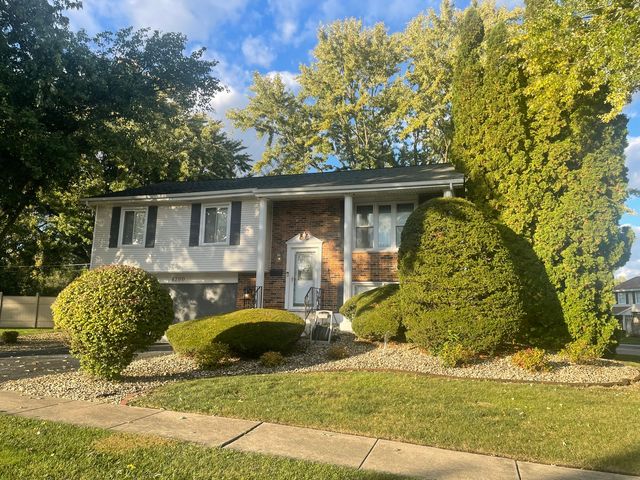 4200 W 176th Place, Country Club Hills, IL 60478